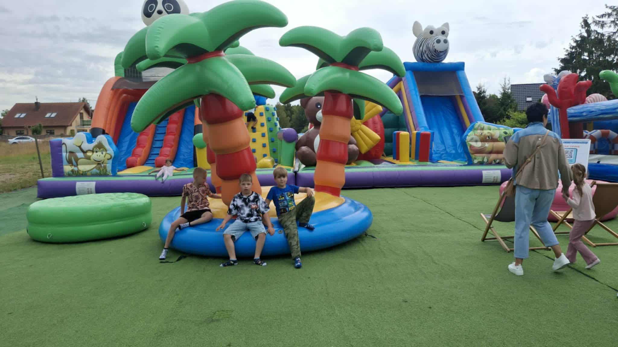 Wspólne zabawy na plaży